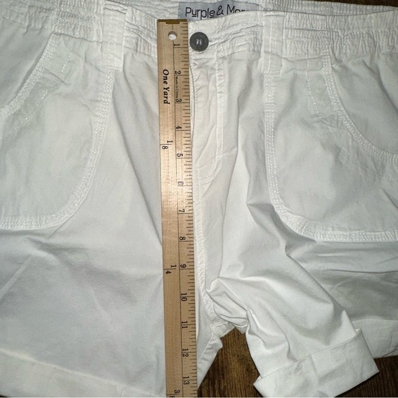 Purple & More Women's Size 14 White Button Zip Close Short - Picture 8 of 10